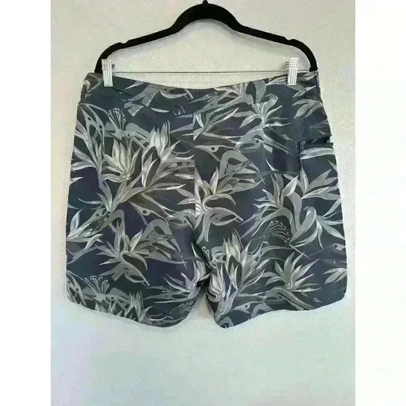 Men's Minimalist Wavefarer Board Shorts - 19" Size 38 - Picture 2 of 5